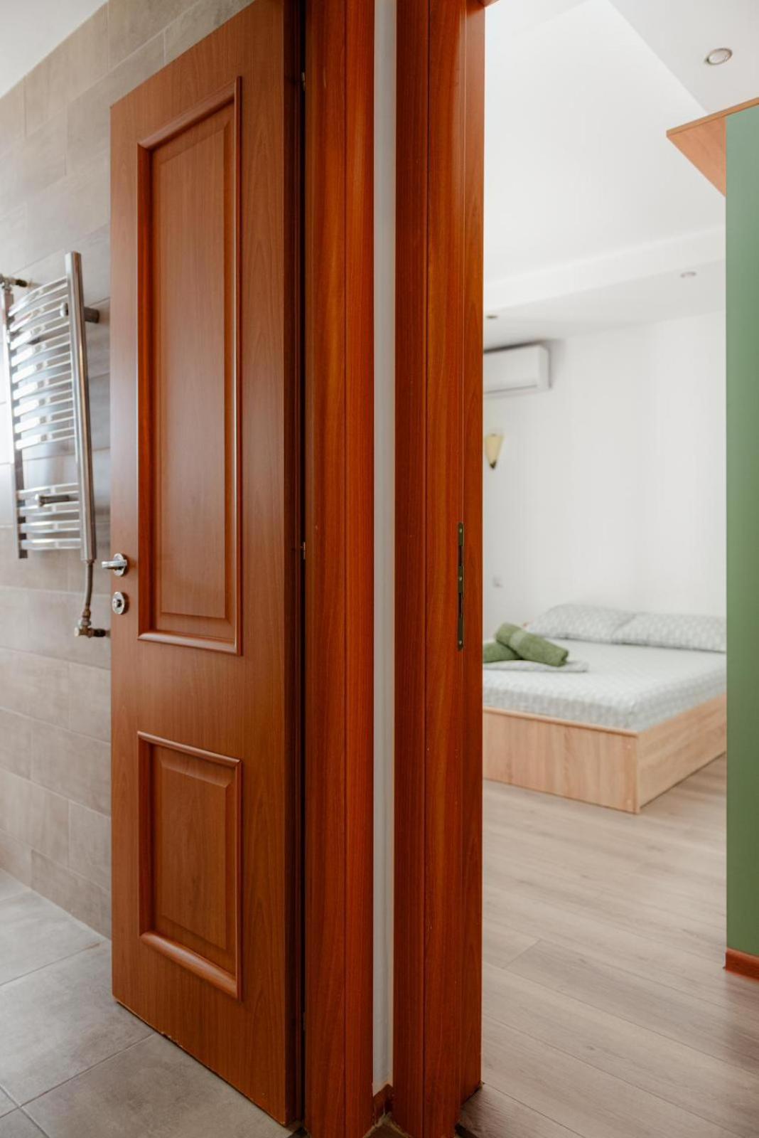 Heart Of Downtown 3 Rooms Apartment Self Check In Βουκουρέστι Εξωτερικό φωτογραφία