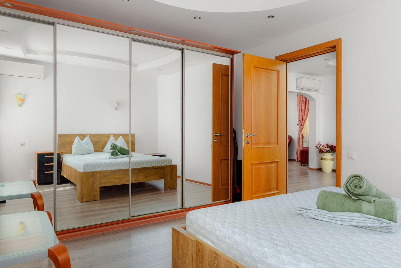 Heart Of Downtown 3 Rooms Apartment Self Check In Βουκουρέστι Εξωτερικό φωτογραφία